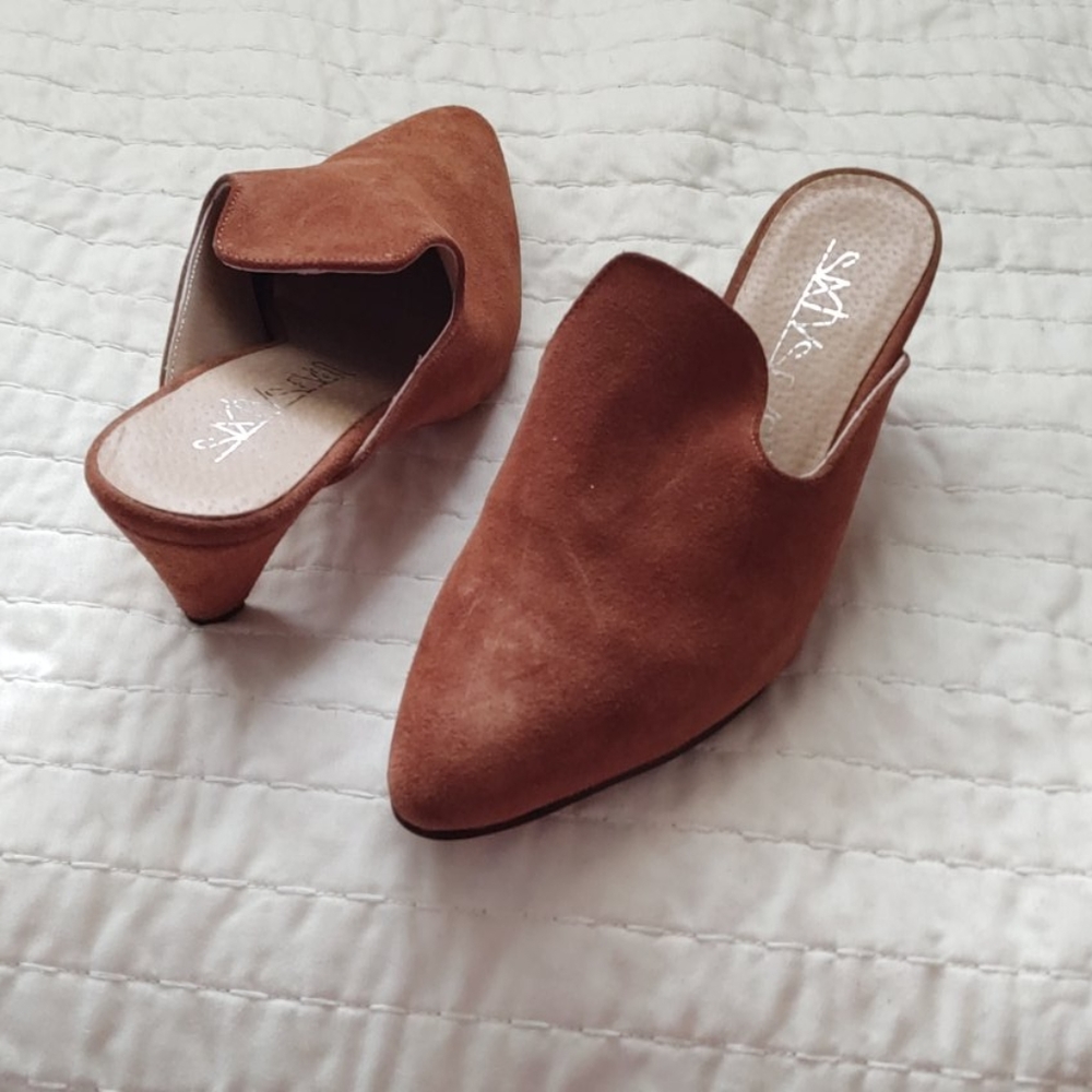 Shoes - Picture 1 of 2